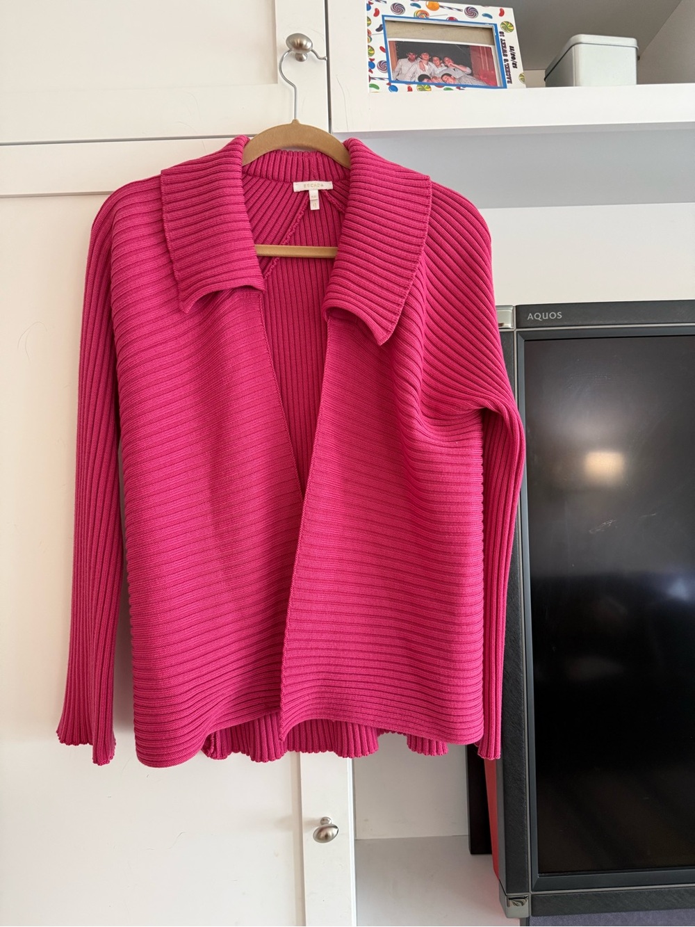 Escada Vibrant Fuchsia Ribbed Open Cardigan